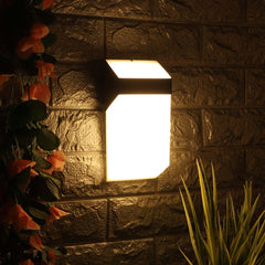 Vouguish Designer Warm Outdoor Wall Fixture