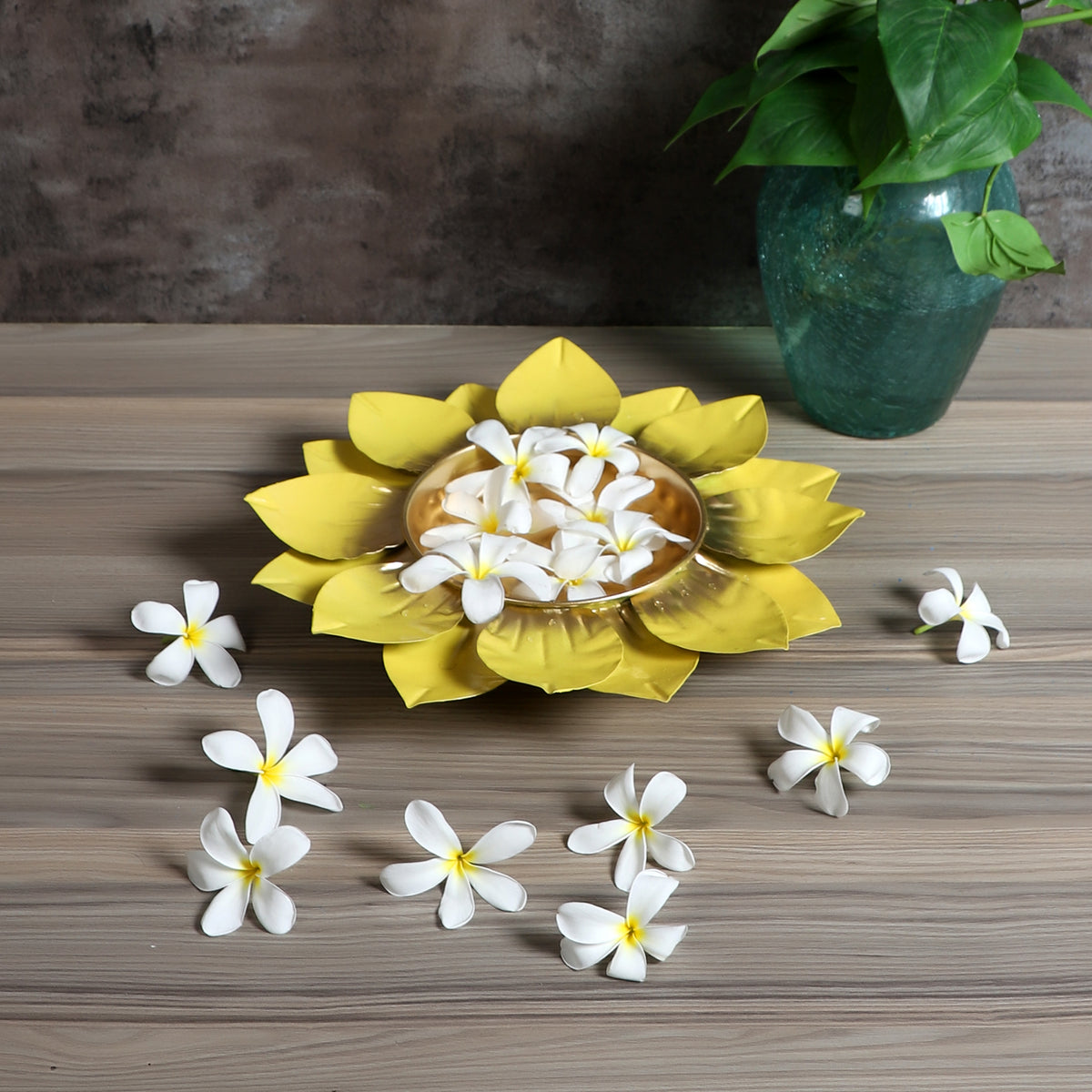 Yellow & Gold Flower Urli