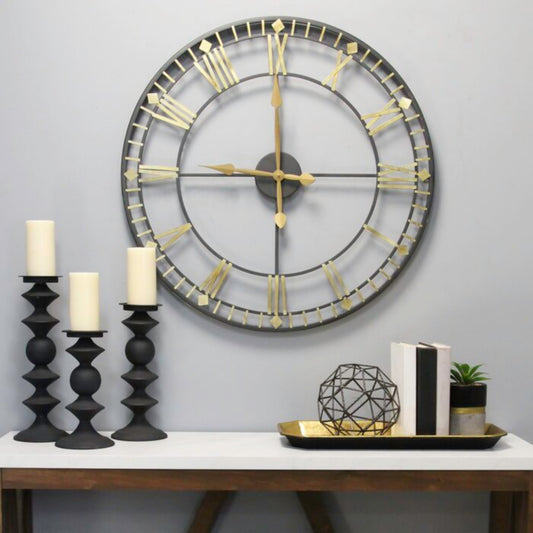 Arissa 24? Wall Clock